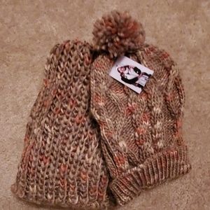 Scarf and hat set